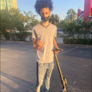 Meet your Posher, Kenneth